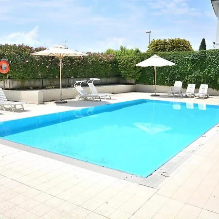 Montebaldo With Pool Апартаменты