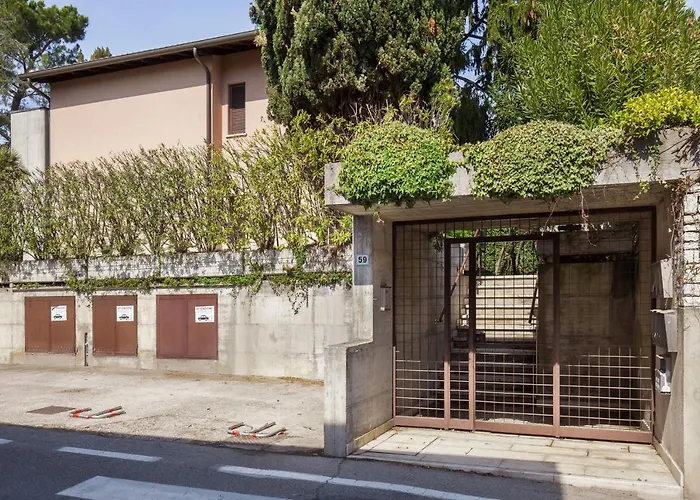 Montebaldo With Pool 公寓