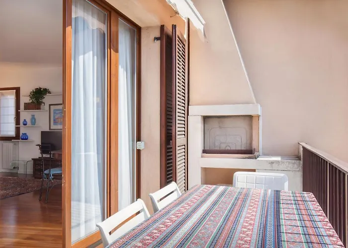 Montebaldo With Pool 加尔达