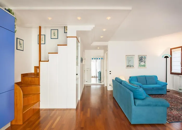 Montebaldo With Pool * 加尔达